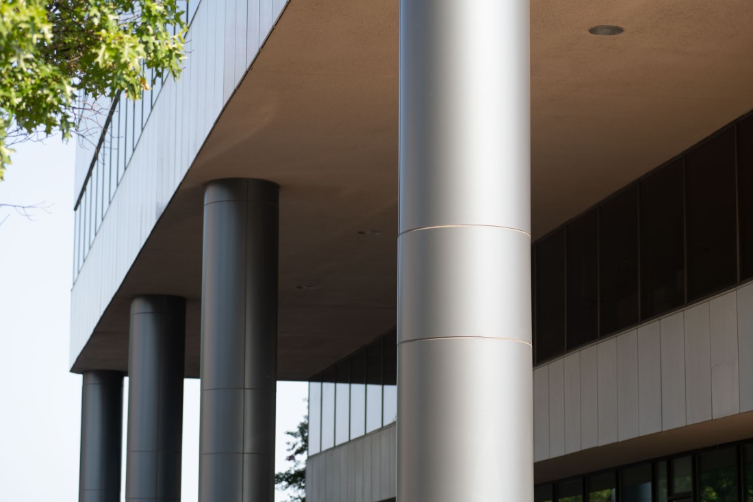 Montgomery Executive Center, Bates Architects, CDH Construction, PMRG, Column Covers, CEI Materials CL100